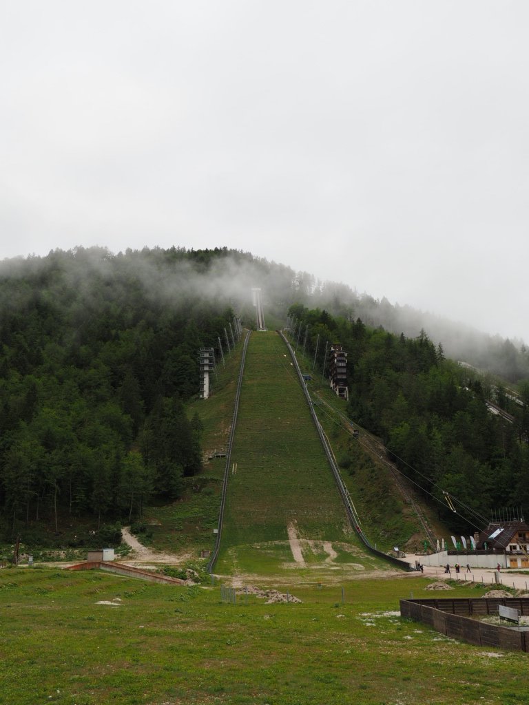 Mehr über den Artikel erfahren 12 Tominski Dom Planar- Arnoldstein im Gailtal