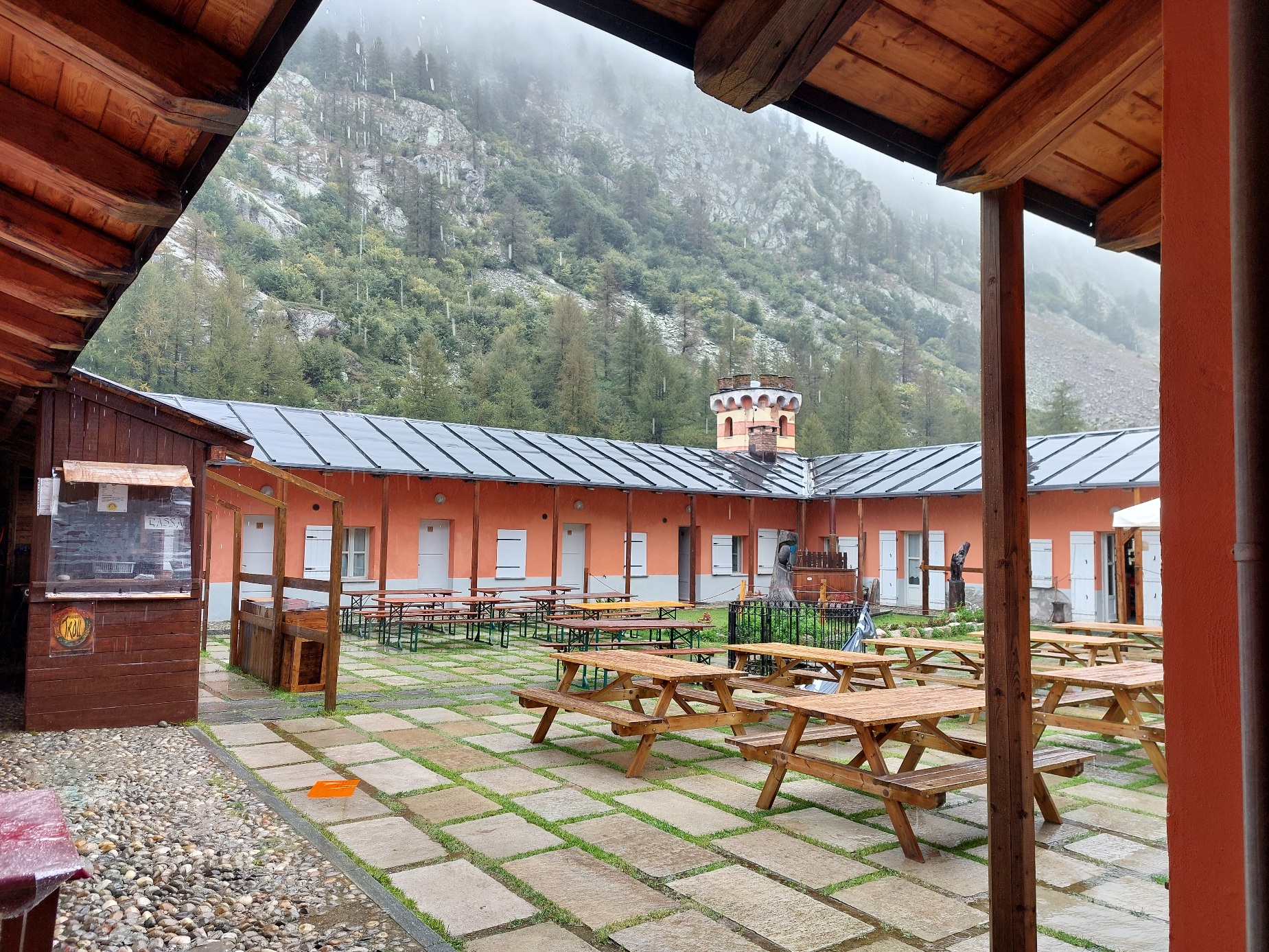 Mehr über den Artikel erfahren Verschobener Pausentag im Rifugio Valasco